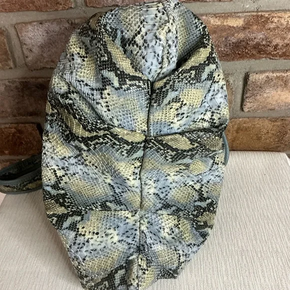 SIMPLY VERA VERA WANG Faux Leather Snakeskin Print Hobo Bag - Picture 11 of 16